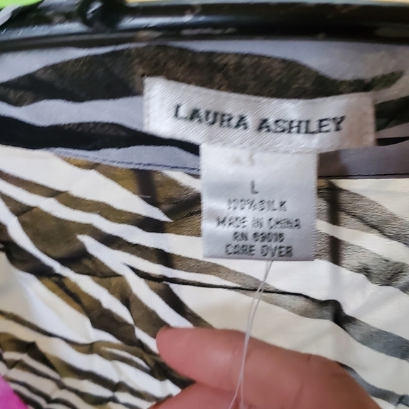 Laura Ashley 100% Silk Floral Fantasy Sz. L Jacket - Picture 2 of 8